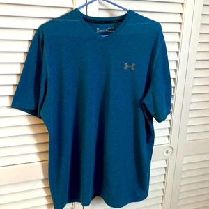 Under Amour Men’s T-Shirt Heat Gear. Size large.